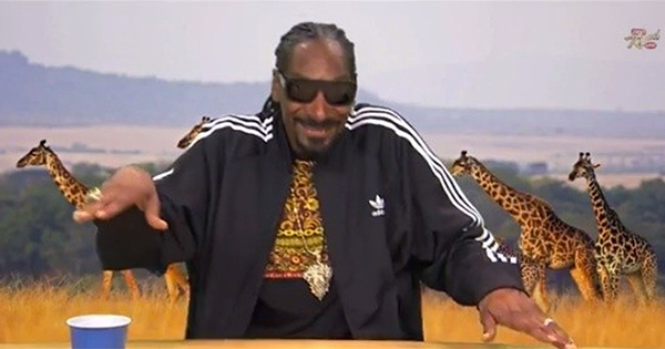 Snoop Dogg dans Plizzanet Earth