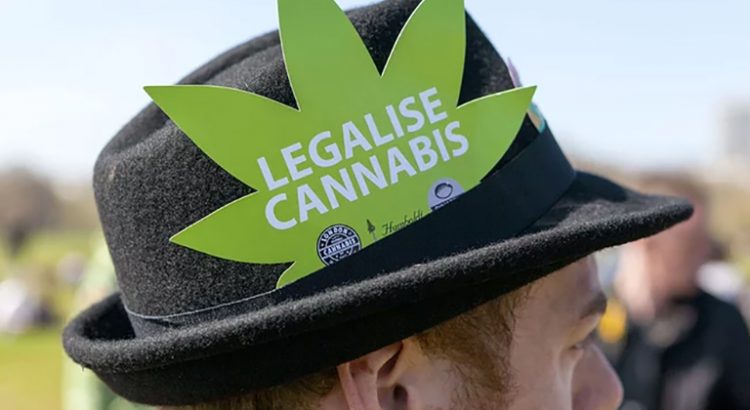 Légalisation du cannabis au Royaume-Uni