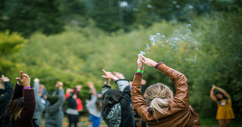 Des camps dédiés au cannabis pour les femmes - ça existe !