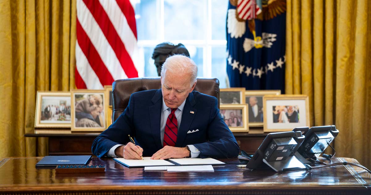Joe Biden signe la loi de recherche sur le cannabis