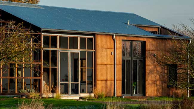 The flat house made from hemp