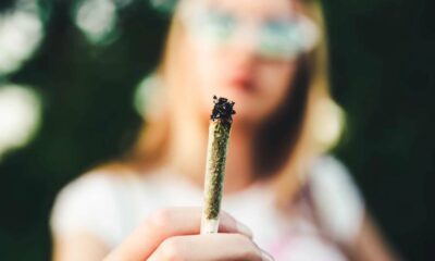 Consommation de cannabis en extérieur en Colombie Britannique