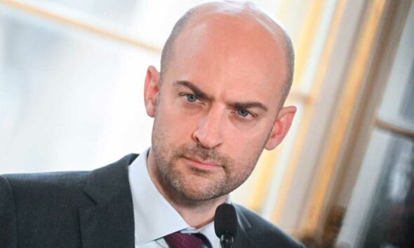 Jean-Noël Barrot fait les gros yeux face à la drogue