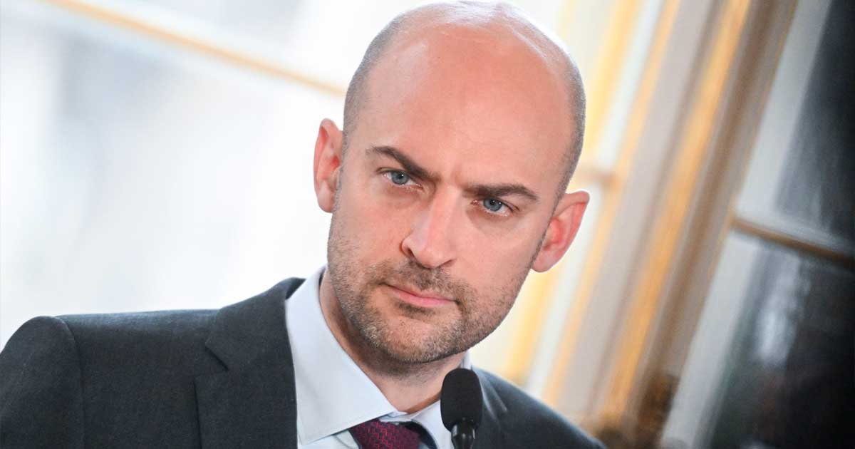 Jean-Noël Barrot fait les gros yeux face à la drogue